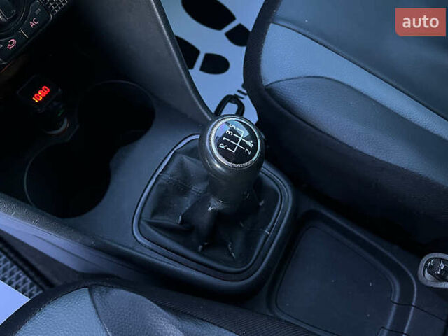 Сірий Фольксваген Поло, об'ємом двигуна 1.2 л та пробігом 175 тис. км за 6800 $, фото 12 на Automoto.ua