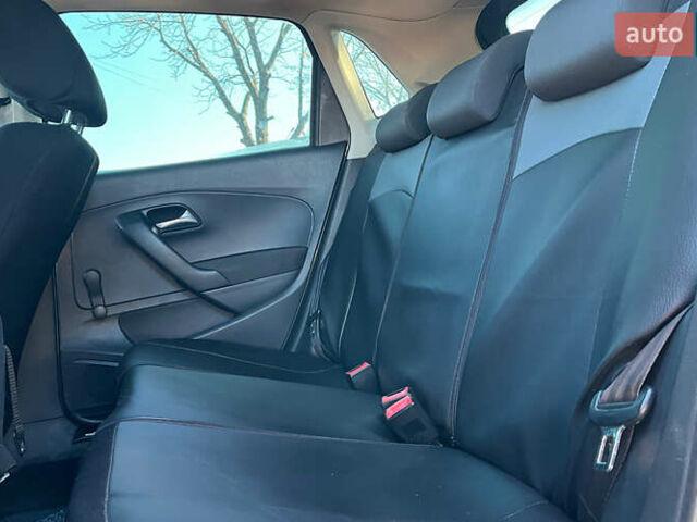 Сірий Фольксваген Поло, об'ємом двигуна 1.2 л та пробігом 175 тис. км за 6800 $, фото 16 на Automoto.ua