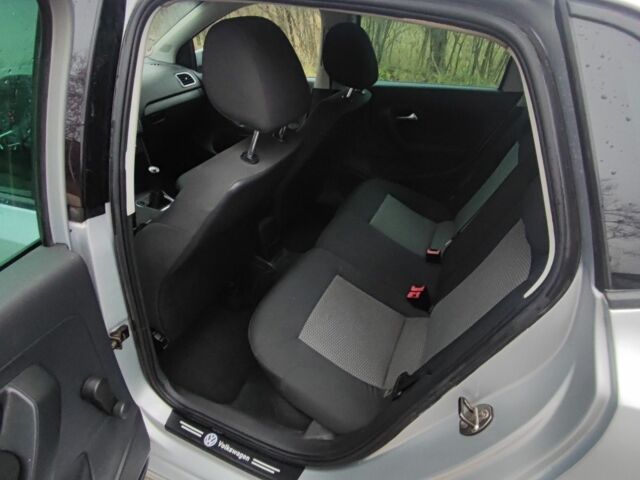 Сірий Фольксваген Поло, об'ємом двигуна 1.2 л та пробігом 223 тис. км за 5600 $, фото 5 на Automoto.ua