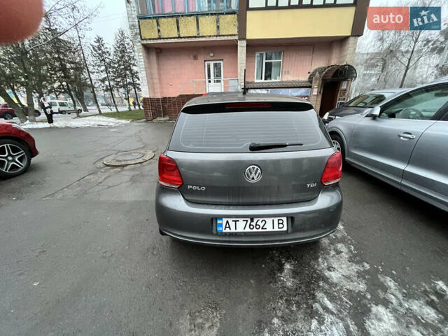Серый Фольксваген Поло, объемом двигателя 1.6 л и пробегом 243 тыс. км за 6200 $, фото 4 на Automoto.ua