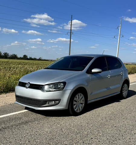 Сірий Фольксваген Поло, об'ємом двигуна 1.6 л та пробігом 215 тис. км за 6800 $, фото 3 на Automoto.ua