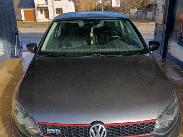 Сірий Фольксваген Поло, об'ємом двигуна 1.2 л та пробігом 257 тис. км за 5200 $, фото 4 на Automoto.ua