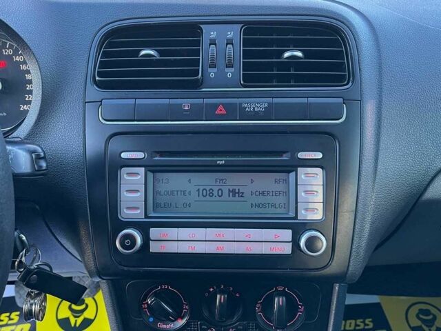 Сірий Фольксваген Поло, об'ємом двигуна 1.2 л та пробігом 175 тис. км за 6800 $, фото 11 на Automoto.ua