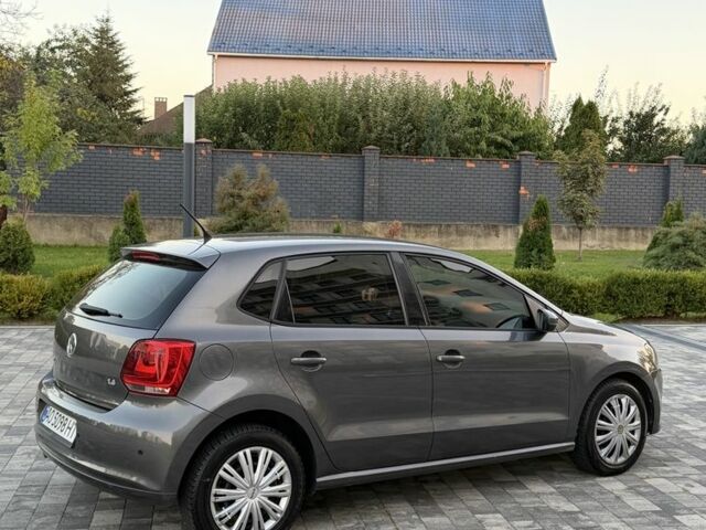Сірий Фольксваген Поло, об'ємом двигуна 1.4 л та пробігом 120 тис. км за 7499 $, фото 11 на Automoto.ua