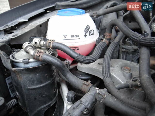 Сірий Фольксваген Поло, об'ємом двигуна 1.2 л та пробігом 277 тис. км за 4500 $, фото 30 на Automoto.ua