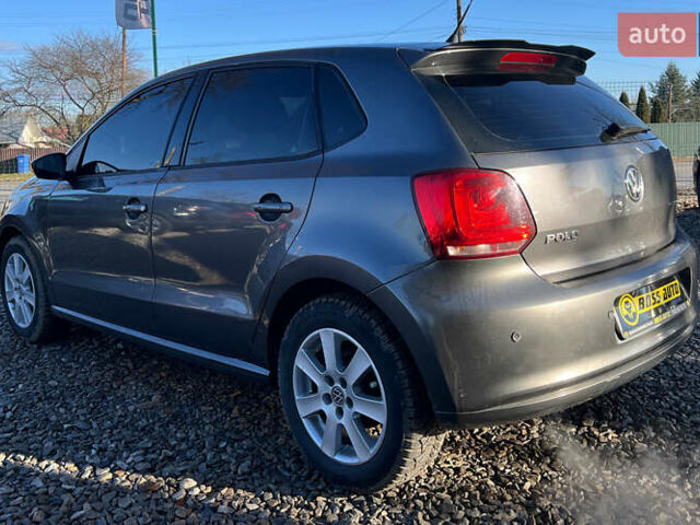 Сірий Фольксваген Поло, об'ємом двигуна 1.2 л та пробігом 175 тис. км за 6800 $, фото 4 на Automoto.ua