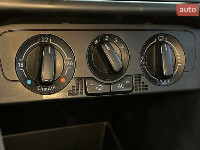 Серый Фольксваген Поло, объемом двигателя 1.39 л и пробегом 273 тыс. км за 5900 $, фото 12 на Automoto.ua