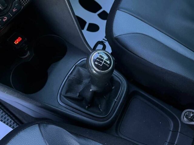 Сірий Фольксваген Поло, об'ємом двигуна 1.2 л та пробігом 175 тис. км за 6800 $, фото 12 на Automoto.ua