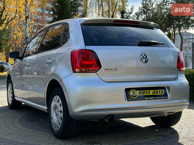 Серый Фольксваген Поло, объемом двигателя 1.39 л и пробегом 273 тыс. км за 5900 $, фото 4 на Automoto.ua