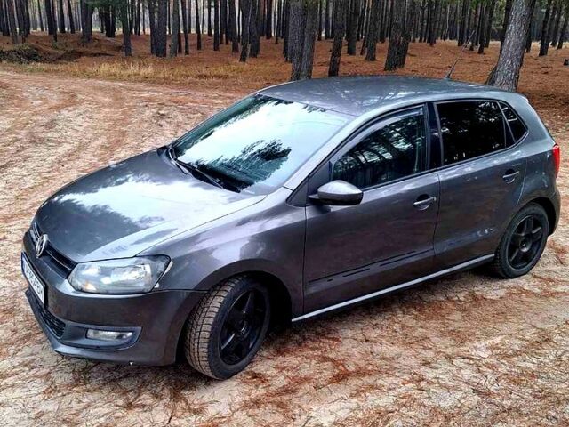 Сірий Фольксваген Поло, об'ємом двигуна 1.2 л та пробігом 193 тис. км за 3700 $, фото 1 на Automoto.ua