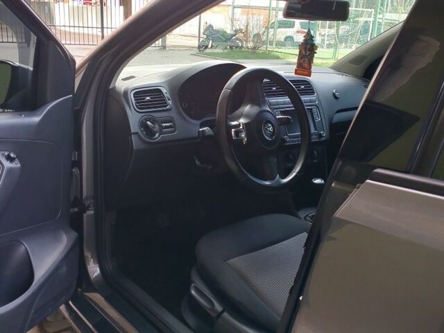 Сірий Фольксваген Поло, об'ємом двигуна 1.2 л та пробігом 175 тис. км за 6700 $, фото 18 на Automoto.ua