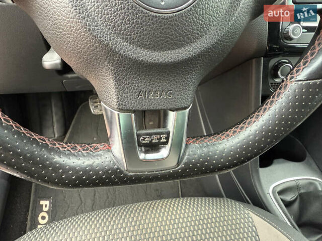Сірий Фольксваген Поло, об'ємом двигуна 1.6 л та пробігом 209 тис. км за 6999 $, фото 34 на Automoto.ua