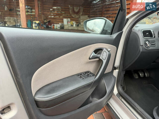 Сірий Фольксваген Поло, об'ємом двигуна 1.6 л та пробігом 209 тис. км за 6999 $, фото 29 на Automoto.ua