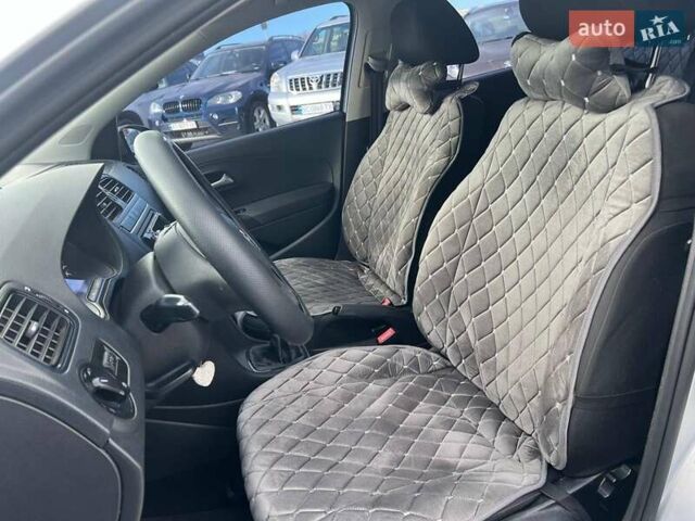 Серый Фольксваген Поло, объемом двигателя 1.4 л и пробегом 195 тыс. км за 6490 $, фото 17 на Automoto.ua