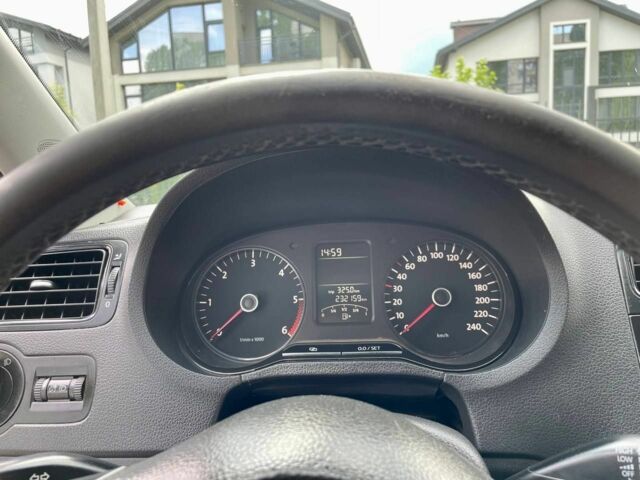 Серый Фольксваген Поло, объемом двигателя 1.2 л и пробегом 238 тыс. км за 5000 $, фото 18 на Automoto.ua