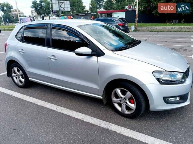 Сірий Фольксваген Поло, об'ємом двигуна 1.39 л та пробігом 207 тис. км за 7000 $, фото 1 на Automoto.ua