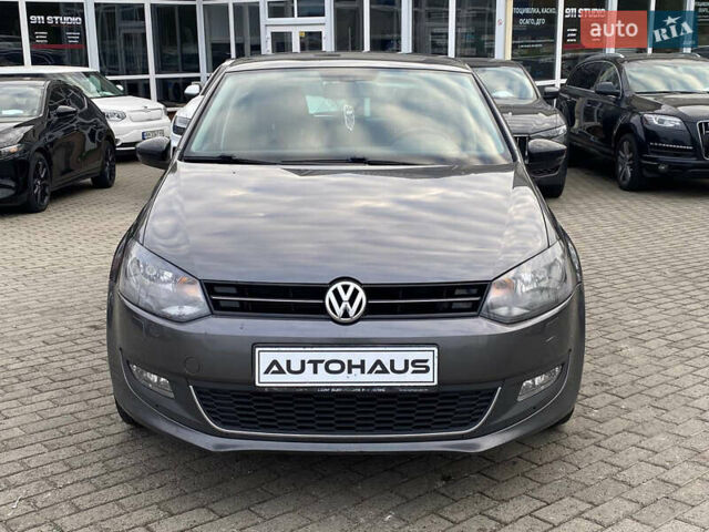 Сірий Фольксваген Поло, об'ємом двигуна 1.2 л та пробігом 250 тис. км за 6300 $, фото 1 на Automoto.ua