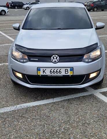 Серый Фольксваген Поло, объемом двигателя 1.2 л и пробегом 210 тыс. км за 6299 $, фото 7 на Automoto.ua