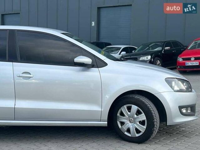 Серый Фольксваген Поло, объемом двигателя 1.4 л и пробегом 195 тыс. км за 6490 $, фото 11 на Automoto.ua