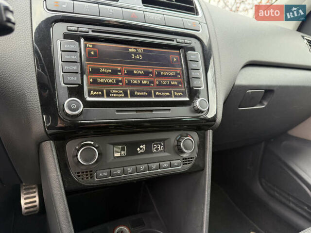 Сірий Фольксваген Поло, об'ємом двигуна 1.6 л та пробігом 209 тис. км за 6999 $, фото 38 на Automoto.ua