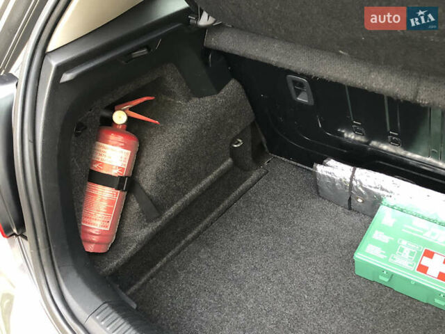 Серый Фольксваген Поло, объемом двигателя 1.39 л и пробегом 146 тыс. км за 7999 $, фото 32 на Automoto.ua