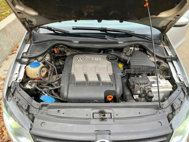 Серый Фольксваген Поло, объемом двигателя 1.2 л и пробегом 152 тыс. км за 5700 $, фото 11 на Automoto.ua