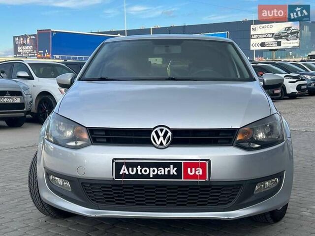 Серый Фольксваген Поло, объемом двигателя 1.4 л и пробегом 195 тыс. км за 6490 $, фото 1 на Automoto.ua