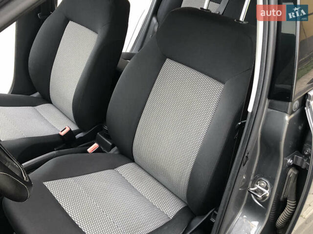 Серый Фольксваген Поло, объемом двигателя 1.39 л и пробегом 146 тыс. км за 7999 $, фото 42 на Automoto.ua