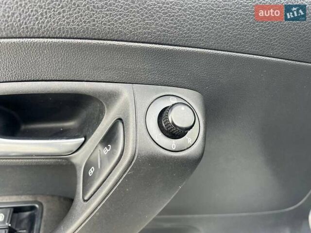 Серый Фольксваген Поло, объемом двигателя 1.4 л и пробегом 195 тыс. км за 6490 $, фото 30 на Automoto.ua