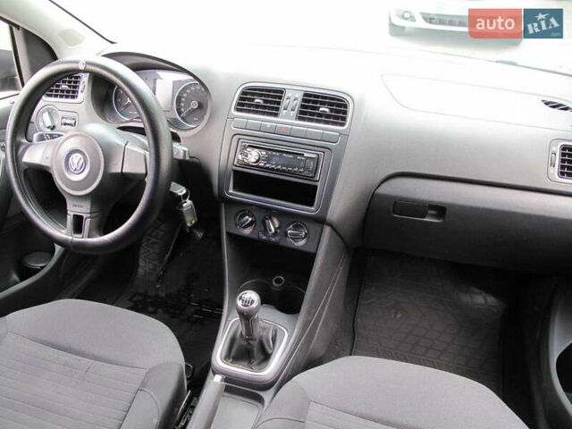 Сірий Фольксваген Поло, об'ємом двигуна 1.2 л та пробігом 227 тис. км за 5400 $, фото 25 на Automoto.ua