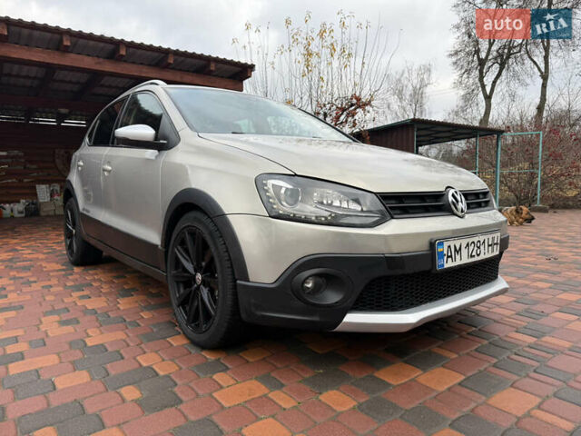 Сірий Фольксваген Поло, об'ємом двигуна 1.6 л та пробігом 209 тис. км за 6999 $, фото 1 на Automoto.ua