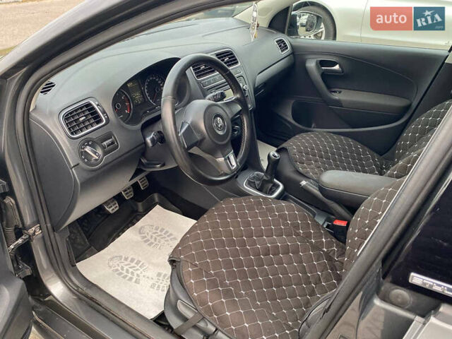 Сірий Фольксваген Поло, об'ємом двигуна 1.2 л та пробігом 250 тис. км за 6300 $, фото 8 на Automoto.ua