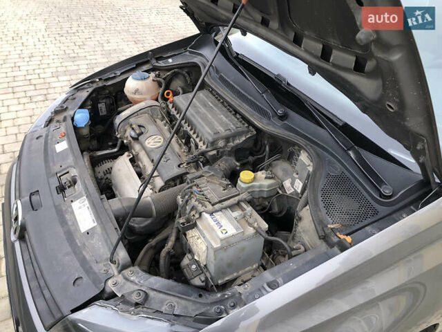 Серый Фольксваген Поло, объемом двигателя 1.39 л и пробегом 146 тыс. км за 7999 $, фото 52 на Automoto.ua