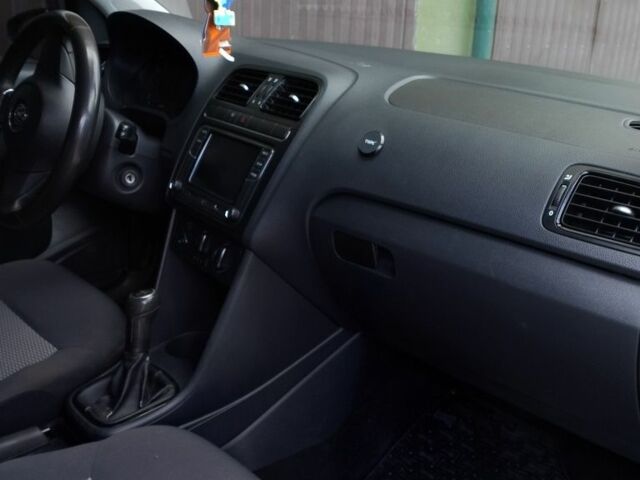 Сірий Фольксваген Поло, об'ємом двигуна 1.2 л та пробігом 175 тис. км за 6700 $, фото 15 на Automoto.ua