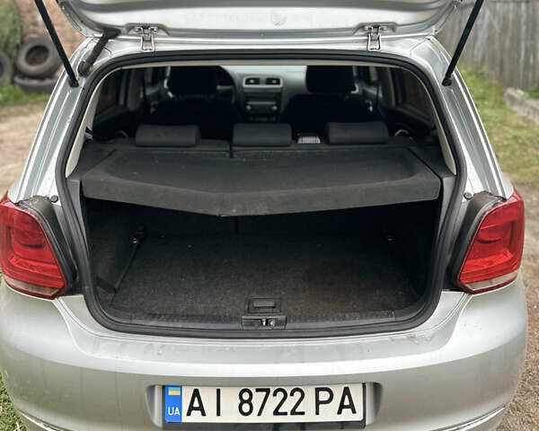 Сірий Фольксваген Поло, об'ємом двигуна 1.2 л та пробігом 255 тис. км за 5600 $, фото 6 на Automoto.ua