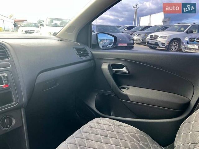 Серый Фольксваген Поло, объемом двигателя 1.4 л и пробегом 195 тыс. км за 6490 $, фото 28 на Automoto.ua