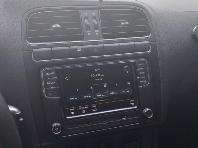 Сірий Фольксваген Поло, об'ємом двигуна 1.2 л та пробігом 175 тис. км за 6700 $, фото 13 на Automoto.ua