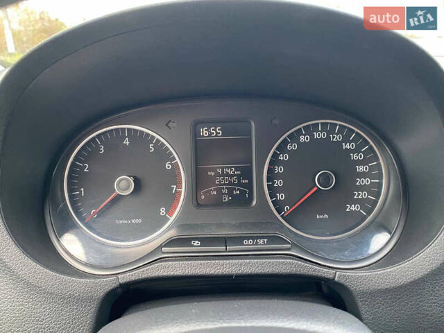 Сірий Фольксваген Поло, об'ємом двигуна 1.2 л та пробігом 250 тис. км за 6300 $, фото 15 на Automoto.ua