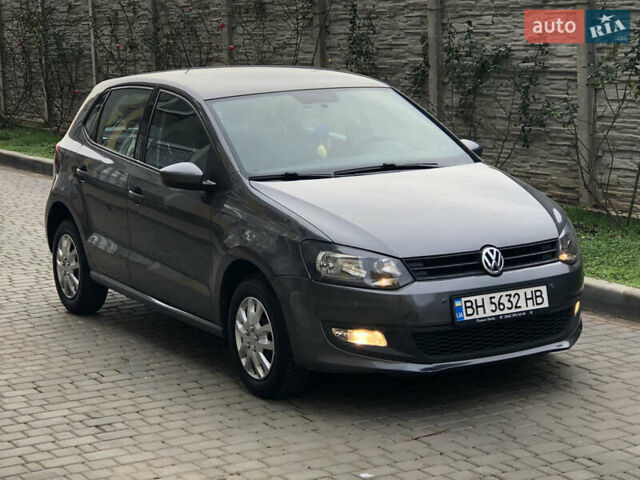 Серый Фольксваген Поло, объемом двигателя 1.39 л и пробегом 146 тыс. км за 7999 $, фото 9 на Automoto.ua