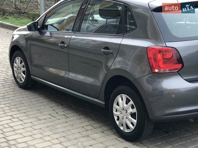 Серый Фольксваген Поло, объемом двигателя 1.39 л и пробегом 146 тыс. км за 7999 $, фото 6 на Automoto.ua