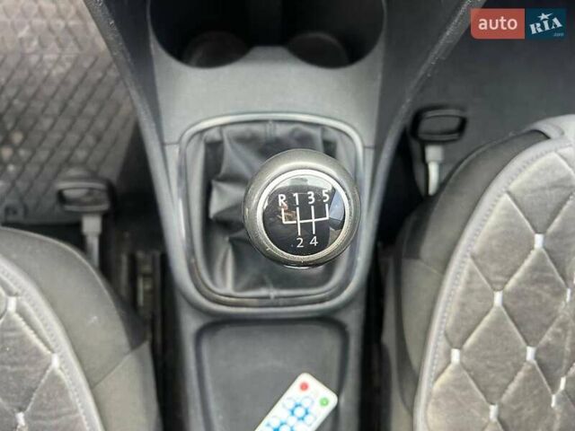 Серый Фольксваген Поло, объемом двигателя 1.4 л и пробегом 195 тыс. км за 6490 $, фото 27 на Automoto.ua