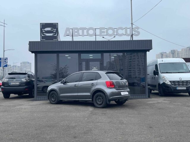 Серый Фольксваген Поло, объемом двигателя 1.4 л и пробегом 253 тыс. км за 9390 $, фото 4 на Automoto.ua