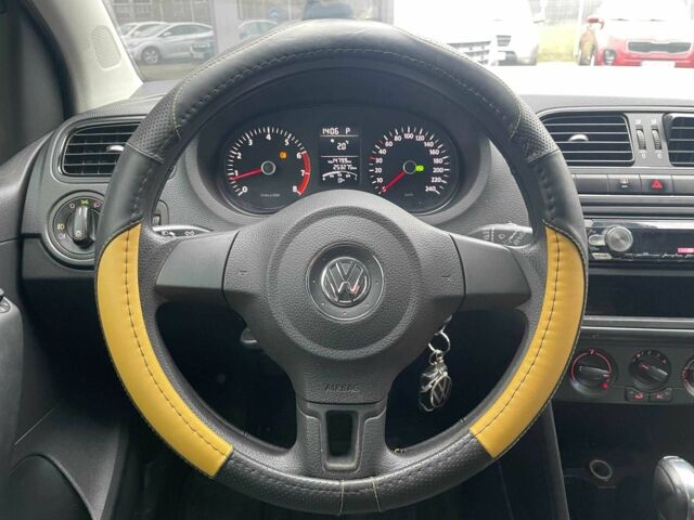 Серый Фольксваген Поло, объемом двигателя 1.4 л и пробегом 253 тыс. км за 9390 $, фото 14 на Automoto.ua