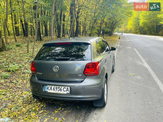 Серый Фольксваген Поло, объемом двигателя 1.39 л и пробегом 160 тыс. км за 8000 $, фото 17 на Automoto.ua