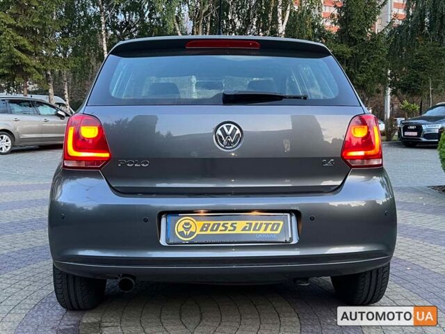 Серый Фольксваген Поло, объемом двигателя 1.4 л и пробегом 115 тыс. км за 7700 $, фото 5 на Automoto.ua