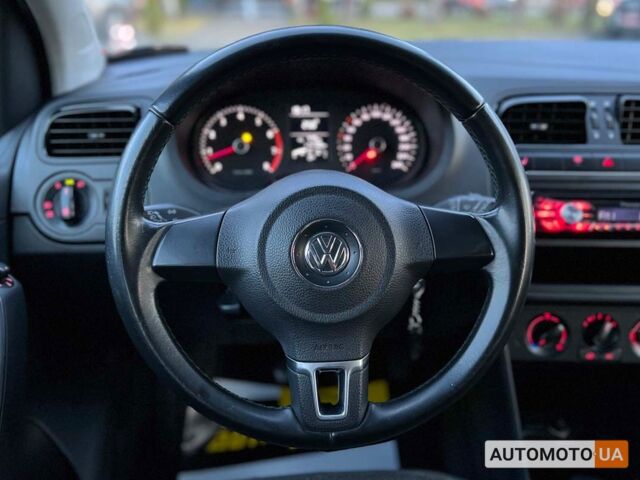 Серый Фольксваген Поло, объемом двигателя 1.4 л и пробегом 115 тыс. км за 7700 $, фото 12 на Automoto.ua