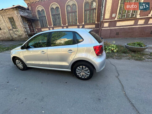 Серый Фольксваген Поло, объемом двигателя 1.4 л и пробегом 225 тыс. км за 7600 $, фото 8 на Automoto.ua