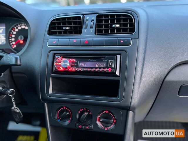 Серый Фольксваген Поло, объемом двигателя 1.4 л и пробегом 115 тыс. км за 7700 $, фото 10 на Automoto.ua