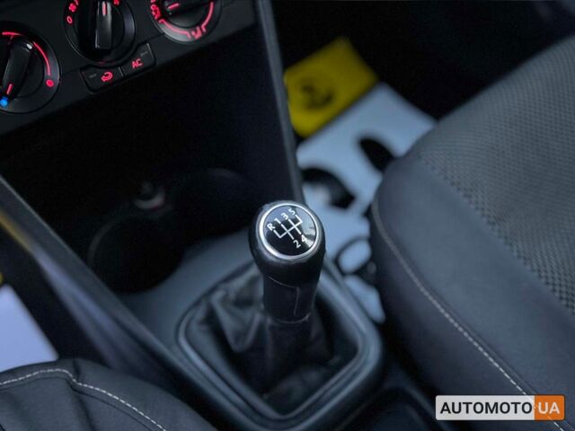 Серый Фольксваген Поло, объемом двигателя 1.4 л и пробегом 115 тыс. км за 7700 $, фото 16 на Automoto.ua