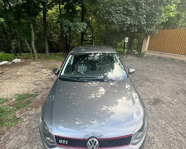 Серый Фольксваген Поло, объемом двигателя 1.4 л и пробегом 210 тыс. км за 7900 $, фото 9 на Automoto.ua